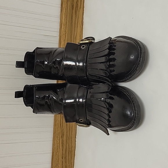Marc Fisher Brigita kilted black patent leather ankle bootie sz 6.5 - Picture 1 of 5